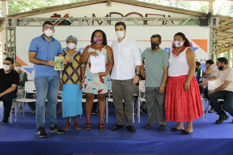 Entrega do cadastro Ambiental Rural na comunidade do Abacatal