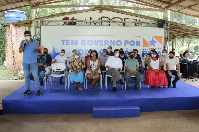 Entrega do cadastro Ambiental Rural na comunidade do Abacatal