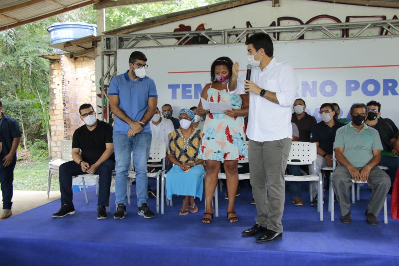 Entrega do cadastro Ambiental Rural na comunidade do Abacatal