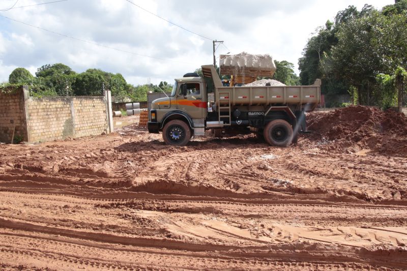 Obras de saneamento em Águas Lindas