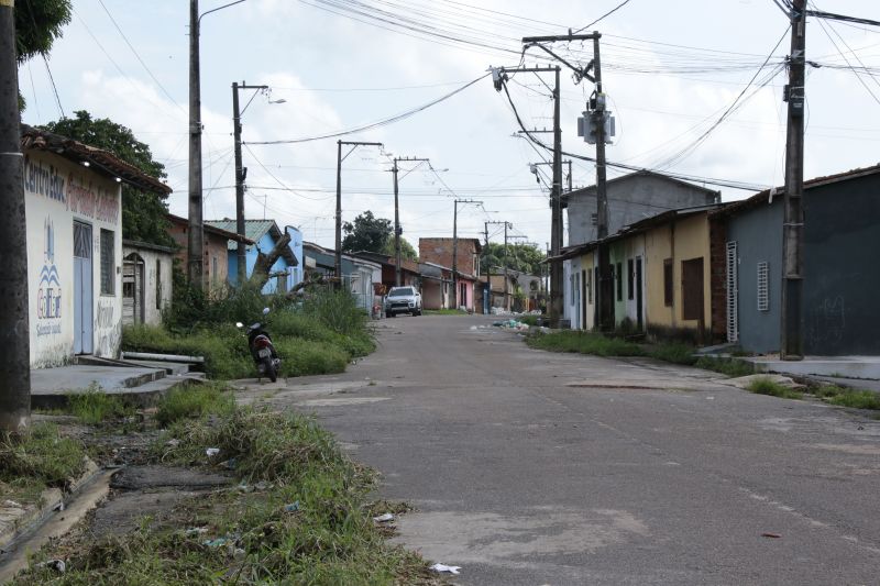 Assinatura de ordem de serviço de recapeamento asfáltico da Av. beira rio