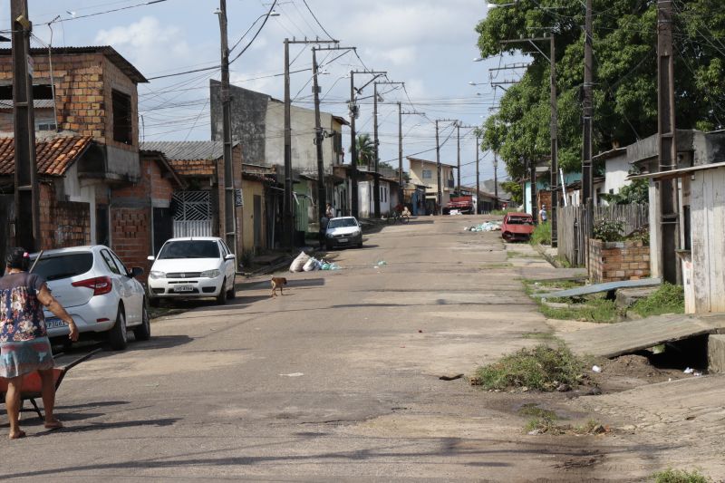 Assinatura de ordem de serviço de recapeamento asfáltico da Av. beira rio