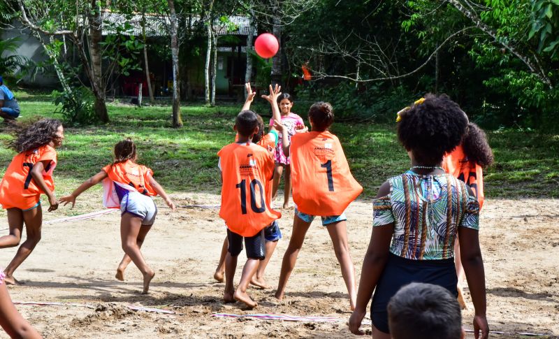 Jogos no Quilombo de Abacatal em Anannindeua