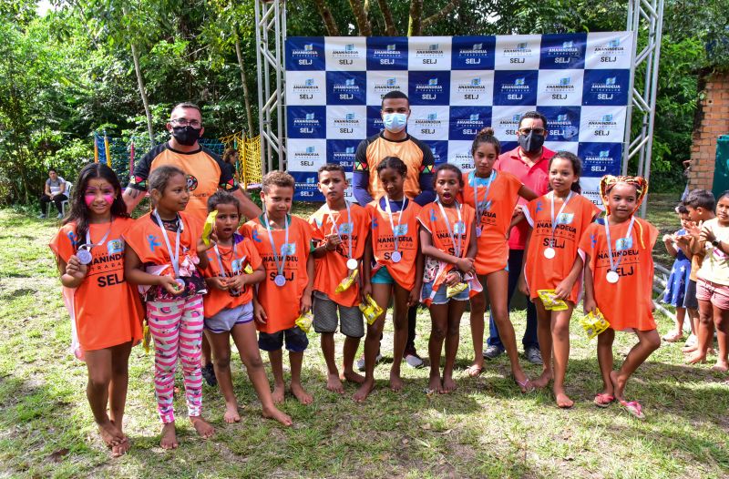 Jogos no Quilombo de Abacatal em Anannindeua