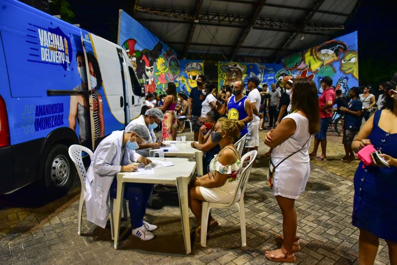 orujão da vacinação Praça da Biblia