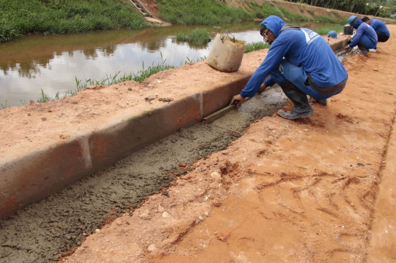 Obras no Canal das Toras - Águas Brancas