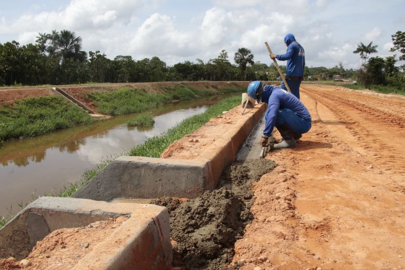 Obras no Canal das Toras - Águas Brancas