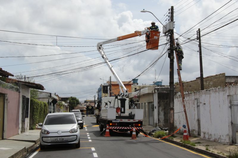 Asfalto, sinalização e iluminação de led na Cidade Nova VIII we 28
