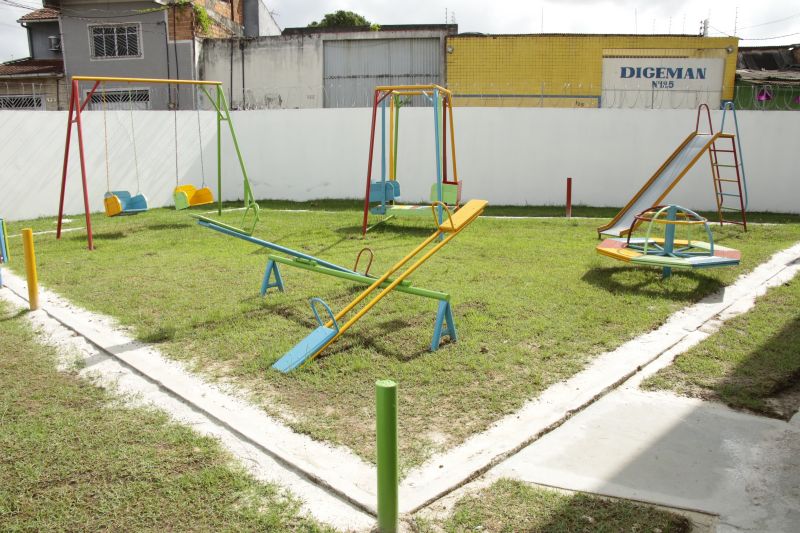 Escola Vereador Sebastião Alves Souza no Jardelândia