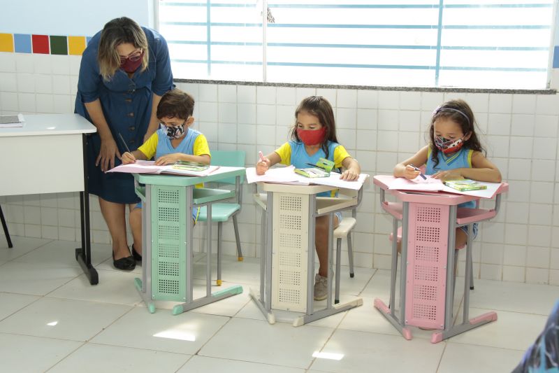 Escola Vereador Sebastião Alves Souza no Jardelândia