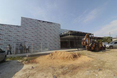 galeria: Visita técnica as obras da policlínica lado norte