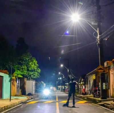 galeria: Prefeitura leva infraestrutura aos bairros e garante iluminação pública de qualidade