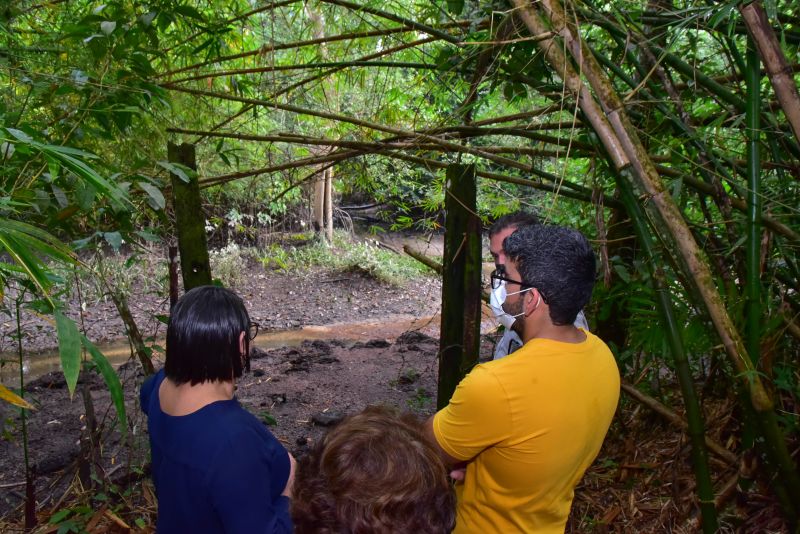 Assinatura de O.S para reforma da UEI Ana Maria da Silva, Eco Escola. Icuí Guajará