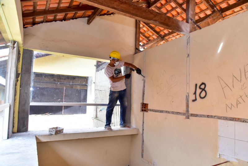 Visita do Prefeito Dr Daniel na feira do Francisquinho no Una