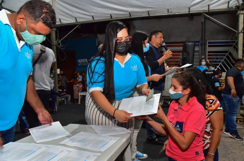 Entrega de 1.053 títulos de propriedades, loteamento 28 de Agosto no 40 horas