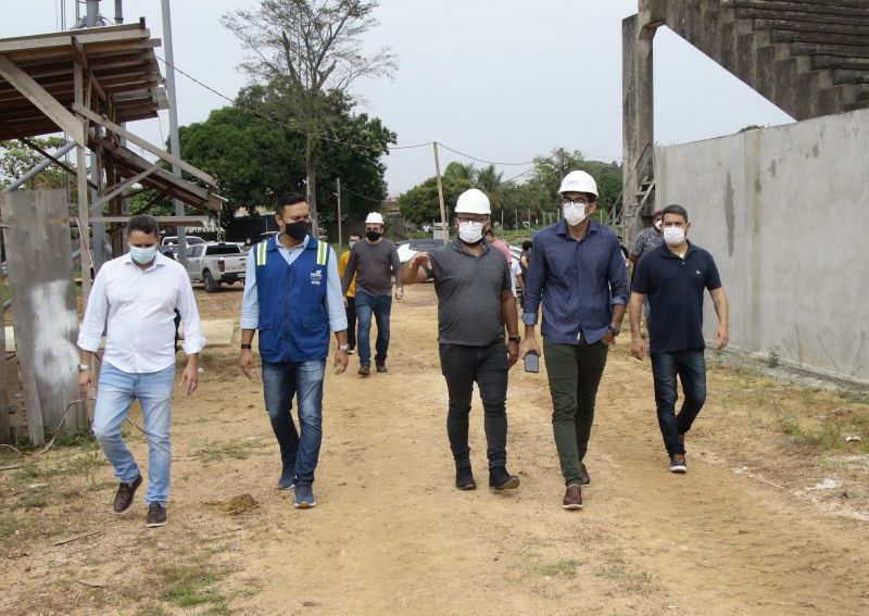 Visita técnica no Estádio Municipal com representantes do Ministério do Esporte