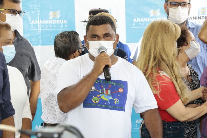 Lançamento da Pedra Fundamental e Ato de Assinatura de O.S para Construção da Creche Unidade de Educação Infantil Beira Rio