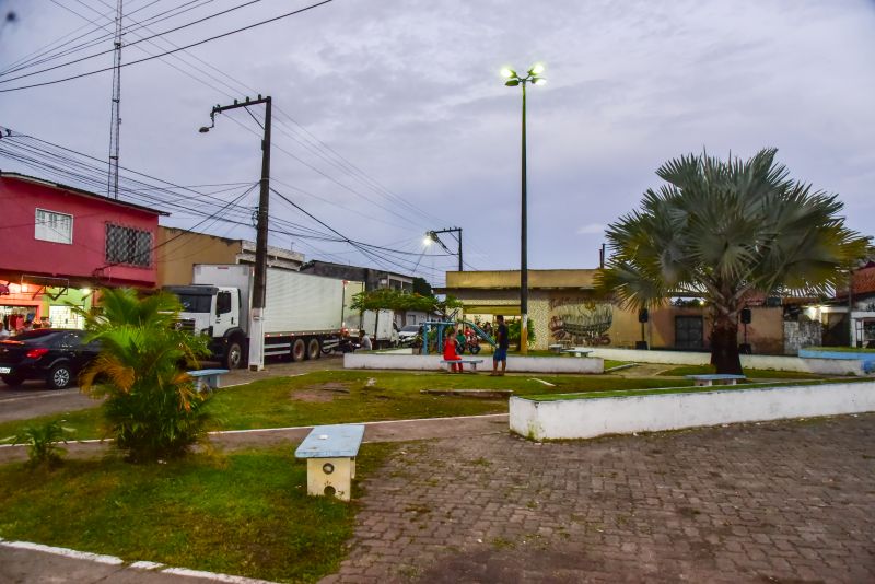 Assinatura de O.S para reforma da praça do Carnaúba, Estrada do Icuí