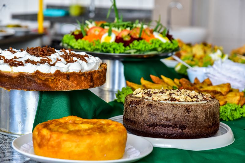 Aula prática em laboratório do Curso de Manipulação de Alimentos, Unama BR