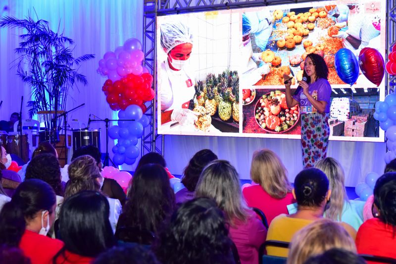 Programação especial em homenagem ao Dia Internacional da Mulher com palestra de Mazé Lima, Auditório ACIA