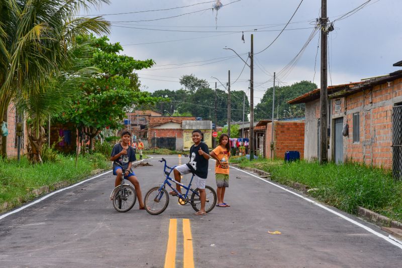 Inauguração asfáltica das ruas do Conjunto Parque Vitória Local: Estrada do Icuí, ruas do entorno da UPA