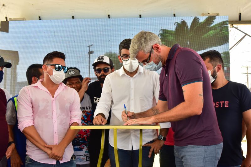 Ato de Assinatura de O.S para construção do espaço Poliesportivo de Manobras Radical no Paar e Curuçamba