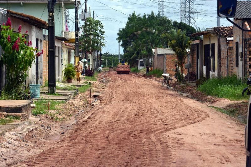 Visitação as Obras de Pavimentação no Conjunto Girassol, rua Flor de Liz - Águas Brancas