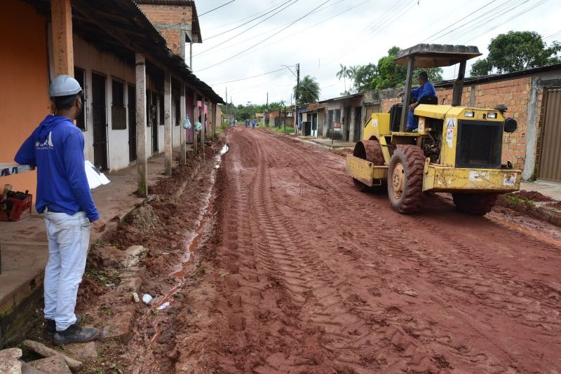 Visitação as Obras de Pavimentação no Conjunto Girassol, rua Flor de Liz - Águas Brancas