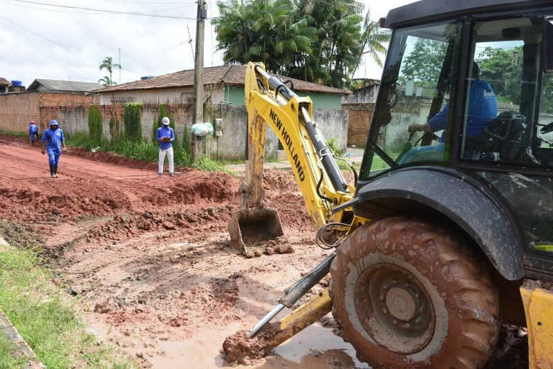 Visitação as Obras de Pavimentação no Conjunto Girassol, rua Flor de Liz - Águas Brancas