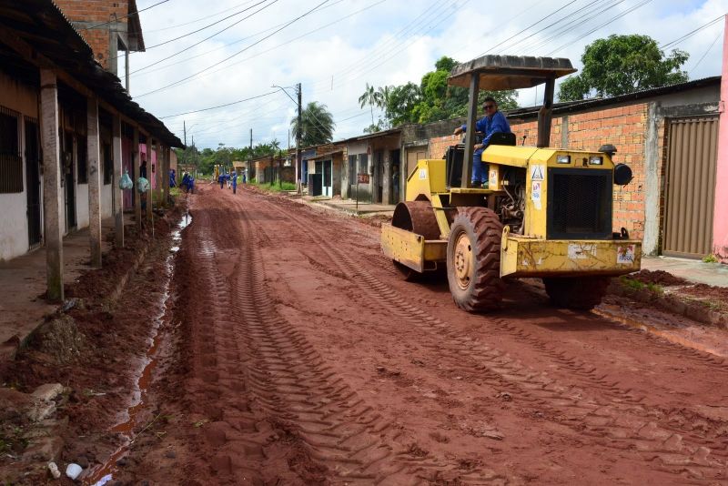 Visitação as Obras de Pavimentação no Conjunto Girassol, rua Flor de Liz - Águas Brancas