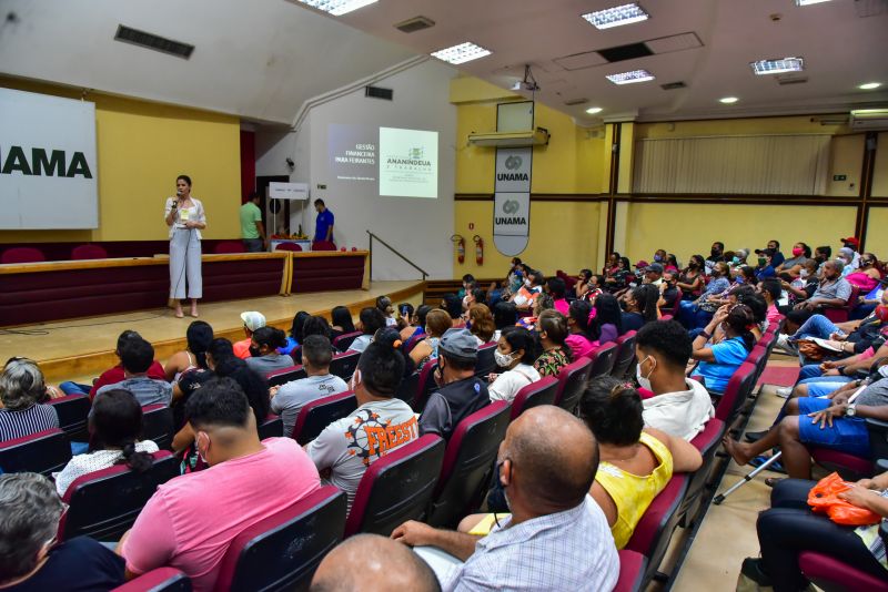 Capacitação em gestão financeira com feirantes do município de Ananindeua