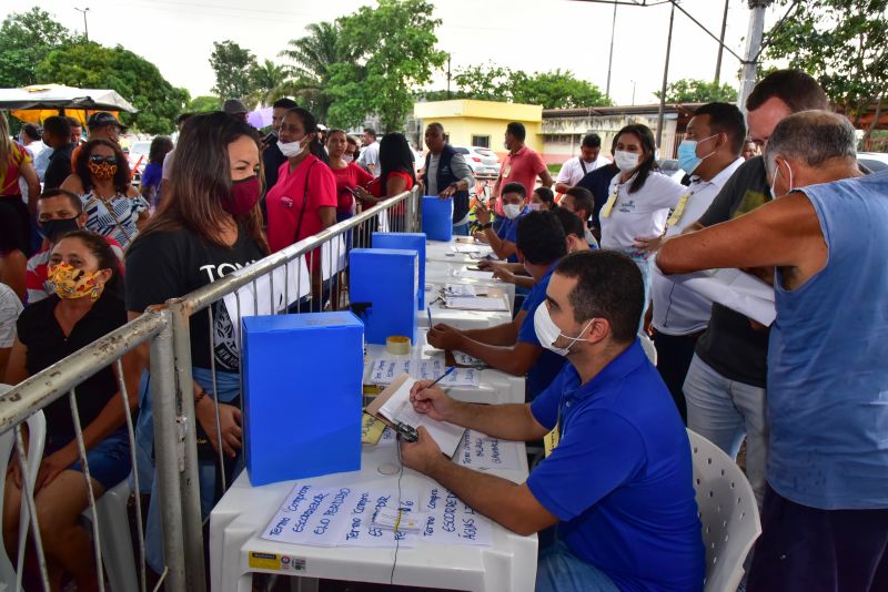 Entrega de equipamentos para feirantes do município de Ananindeua