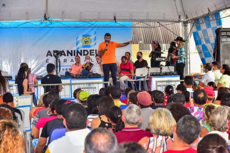 Entrega de equipamentos para feirantes do município de Ananindeua