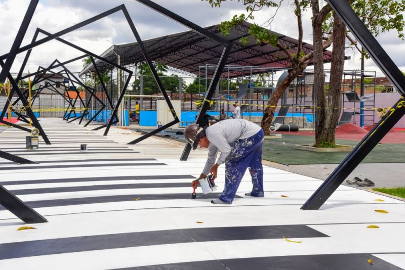 Visita técnica na Praça da Águas Lindas