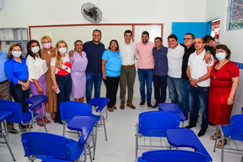 Entrega da Emef Pe. Pietro revitalizada e Assinatura de acordo de cooperação técnica entre PMPA e Prefeitura de ananindeua  para Implantação da 1ª Escola Cívico-Militar de Ananindeua