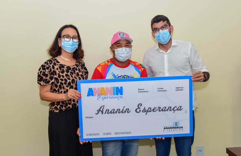 Entrega de Crédito Ananin Esperança para 25 pessoas na Acia