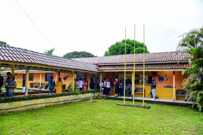 Assinatura da O.S de Revitalização UEI Jade Barbalho. Cidade Nova VIII