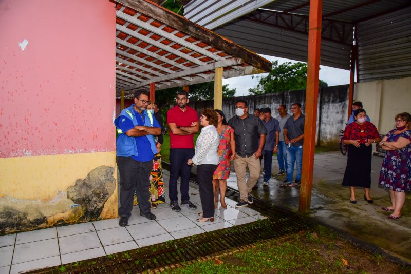 Assinatura da O.S de Revitalização UEI Jade Barbalho. Cidade Nova VIII