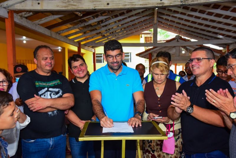 Assinatura de O.S de Revitalização EMEF Evangelho Quadrangular