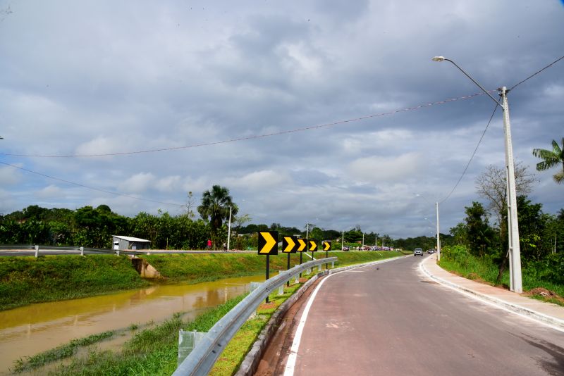 Entrega de Macrodenagem e Infraestrutura Viária do Trecho I do Canal das Toras