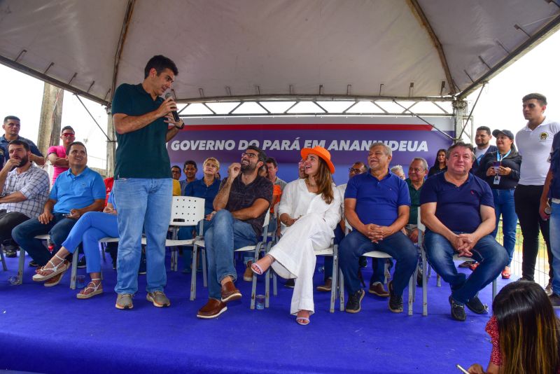 Entrega de Macrodenagem e Infraestrutura Viária do Trecho I do Canal das Toras