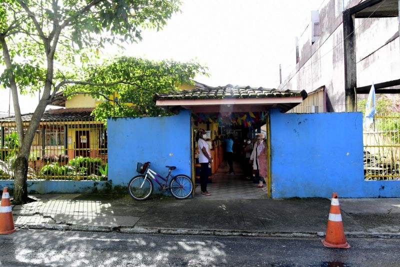 Assinatura de O.S para Revitalização da Unidade de Educação Senador Alvaro Adolfo no bairro Guanabara