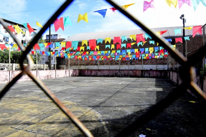 Assinatura de O.S para Revitalização da Unidade de Educação Senador Alvaro Adolfo no bairro Guanabara