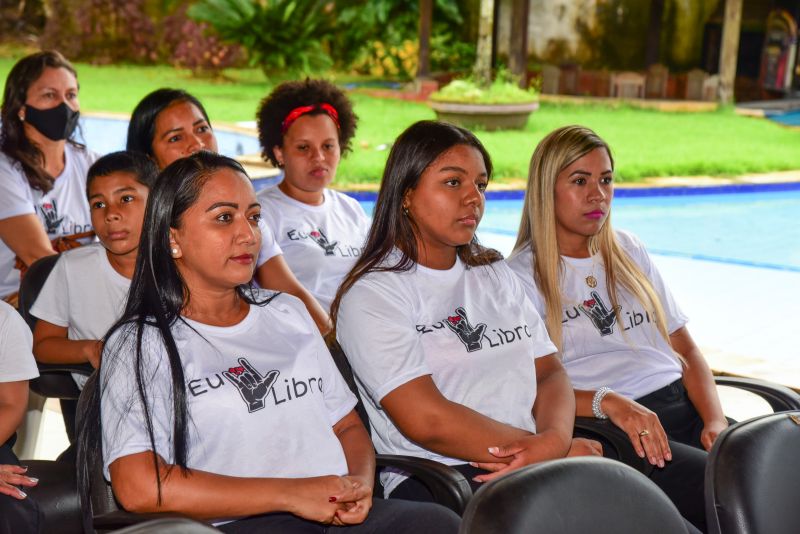 Cerimônia de Enceramento do curso de Libras no Cras Jaderlândia