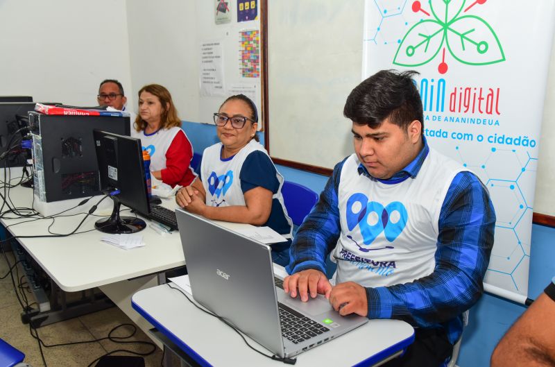 Lançamento do Programa Prefeitura em Movimento, na escola EMEF São Paulo no Conj Jaderlândia