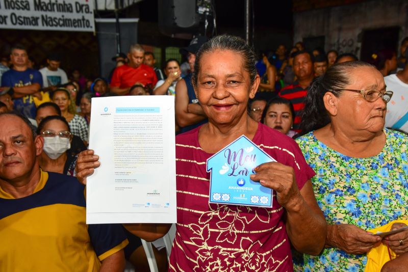 Entrega de Títulos do Programa Ananindeua Legal, Conjunto Jardim Florestal no 40 Horas