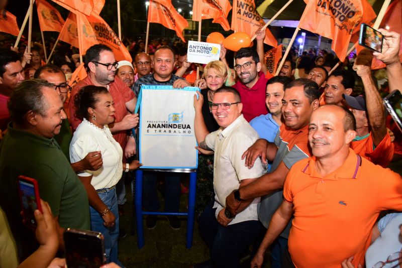 Inauguração da Praça Lauro Leite no bairro Guanabara