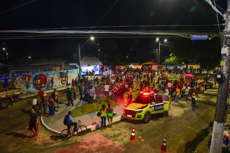 Inauguração da praça Paulo Ferreira revitalizada e adaptada com brinquedos para pessoas com deficiência