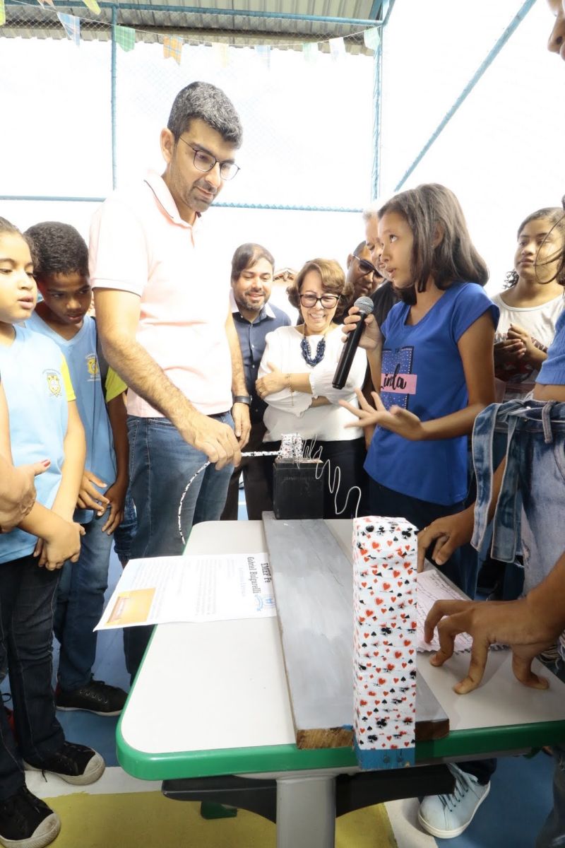 Entrega da EMEF PE. Gabriel Bulgarelli na av Cláudio Sanders bairro Centro