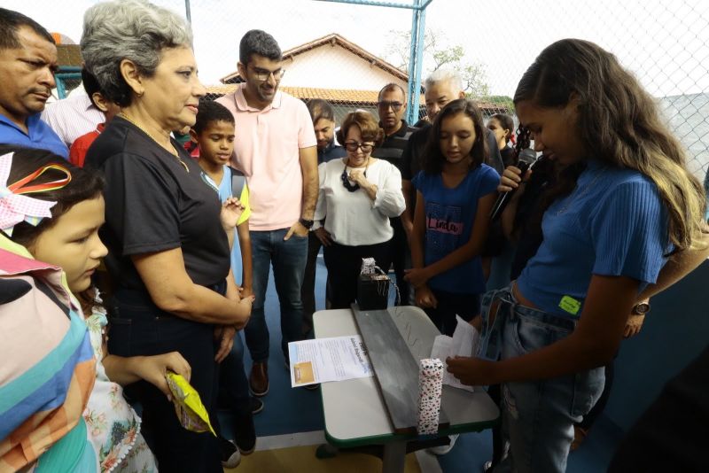 Entrega da EMEF PE. Gabriel Bulgarelli na av Cláudio Sanders bairro Centro